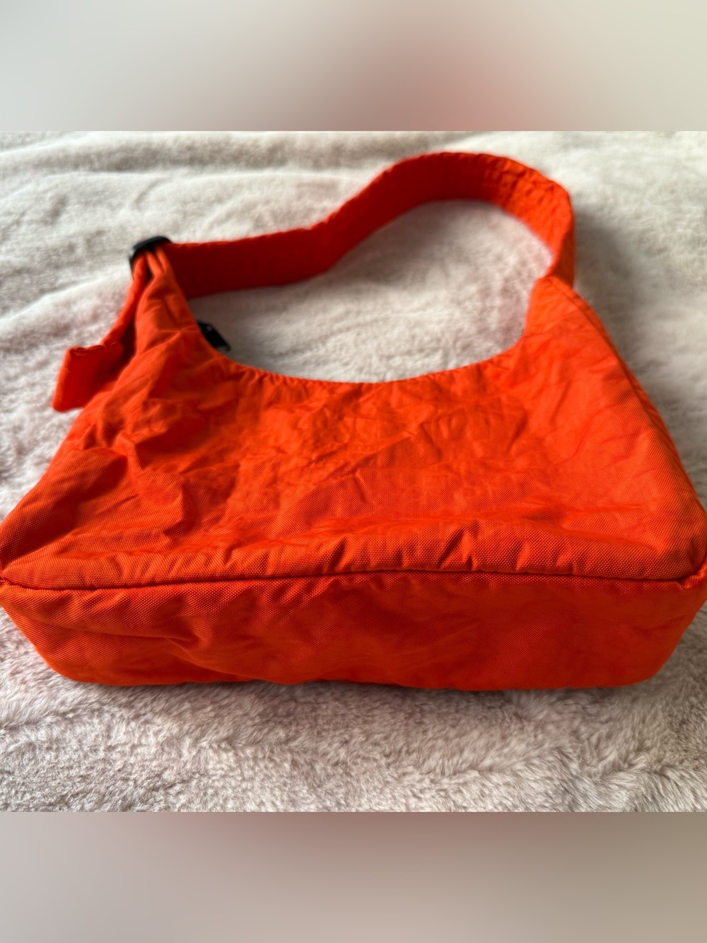 BAGGU Mini Nylon Shoulder Bag Tomato - Picture 11 of 16